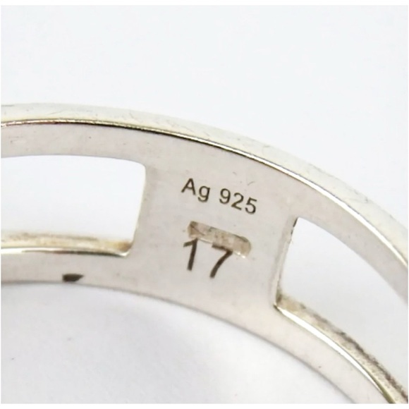 Gucci Interlocking G Sterling Silver Ring - Picture 3 of 9